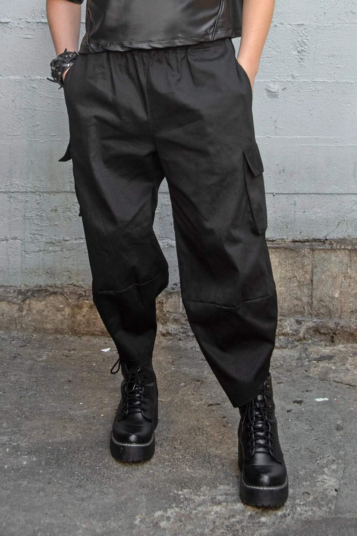5D x Alien.Eleven Tapered Cargo Pants
