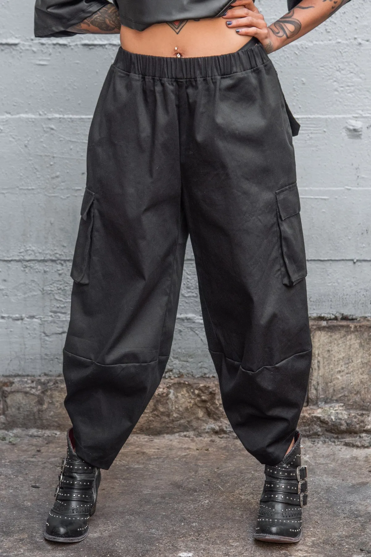 5D x Alien.Eleven Tapered Cargo Pants