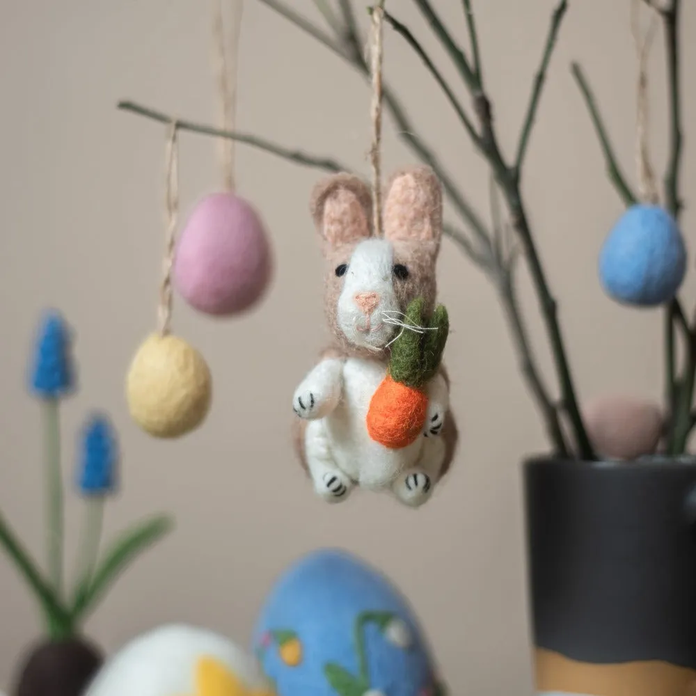 Bunny ornament with Radish