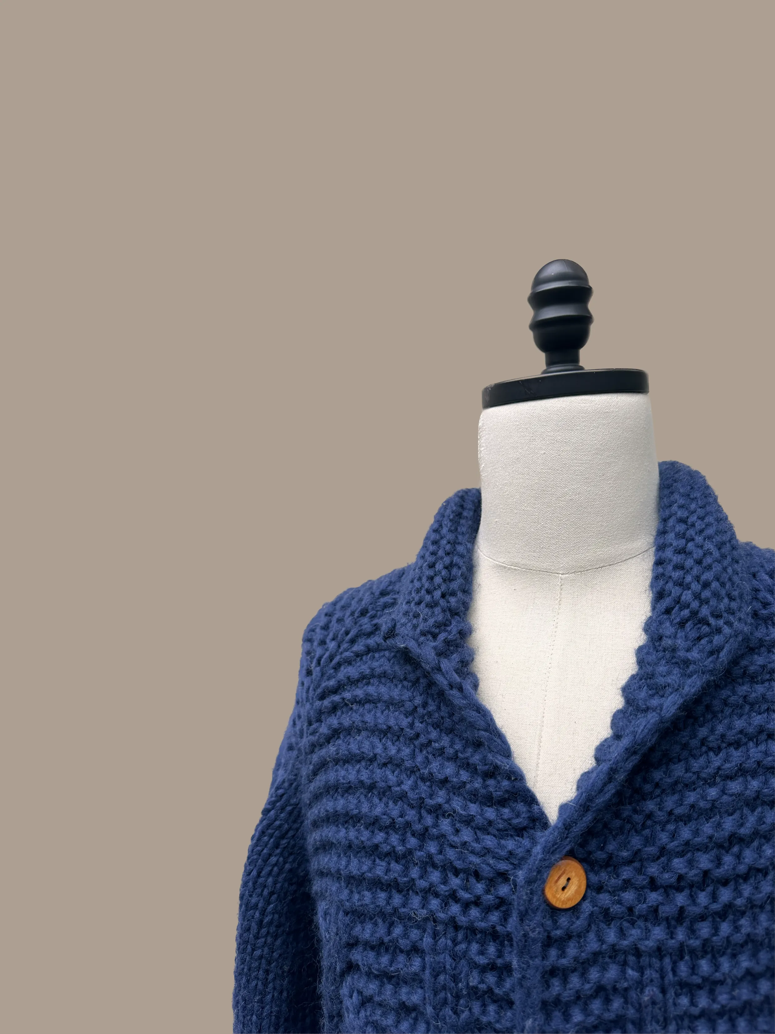 Canadian Design Sweater - XL