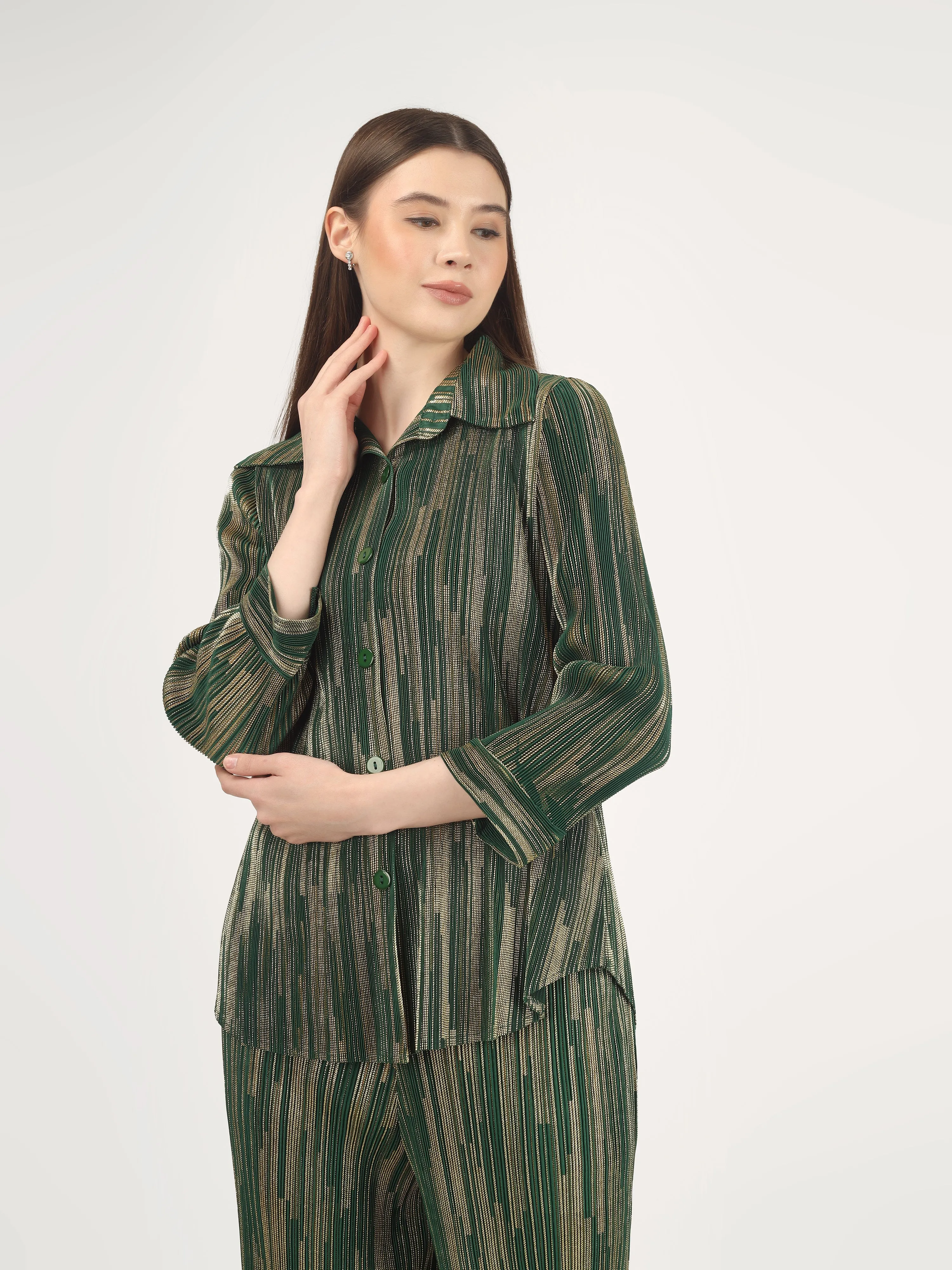 Elen Metallic Pleated Co-ord Set