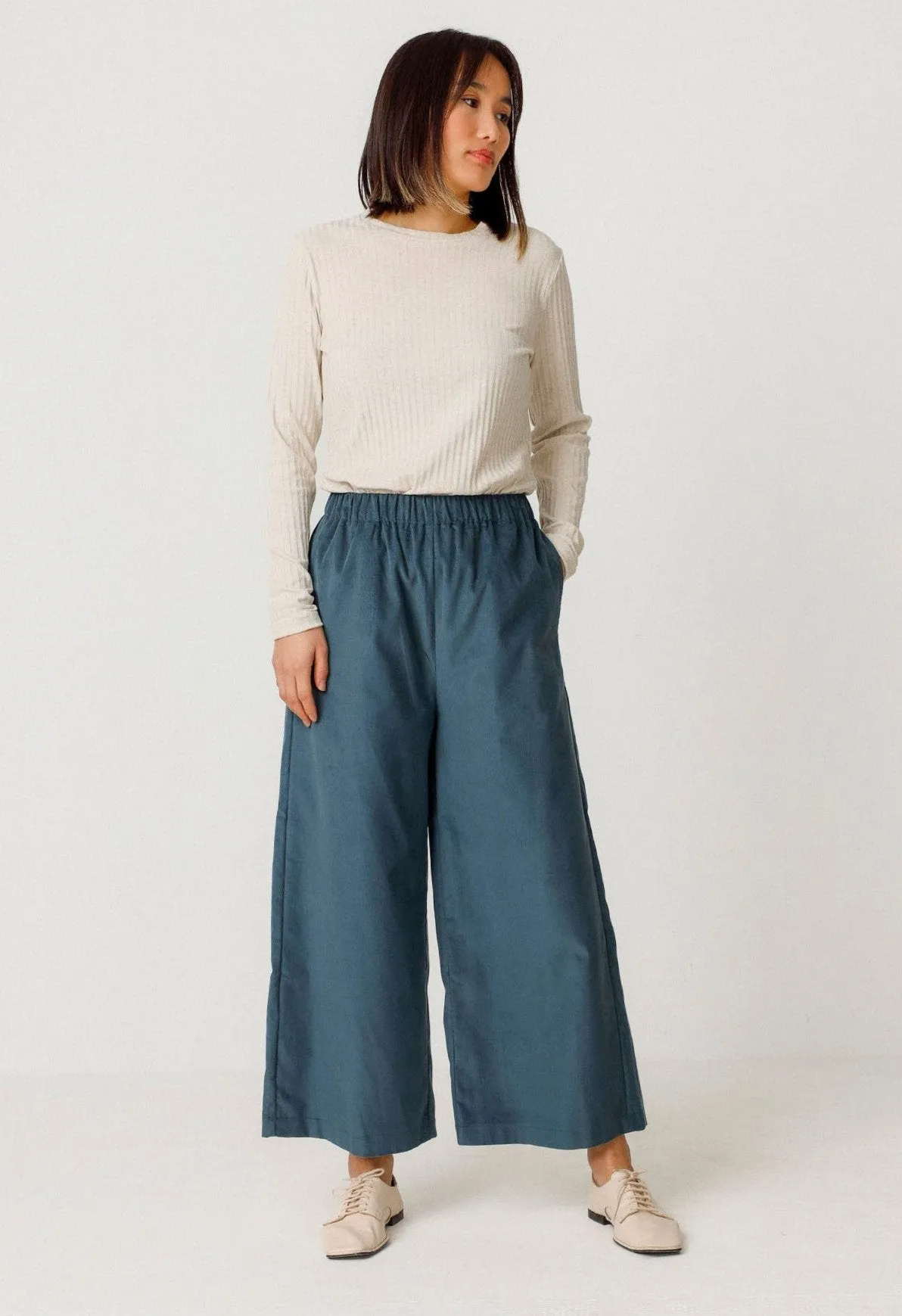 LAVANDERA Pleione pants moonlight blue women
