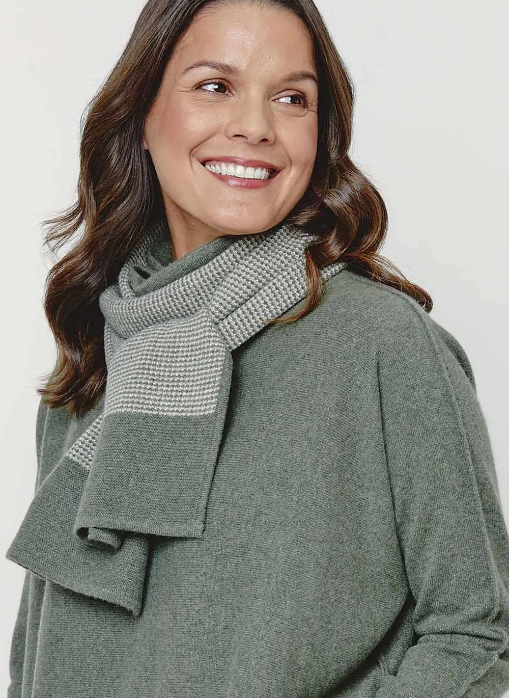 Textured Cashmere Scarf - Forest Green