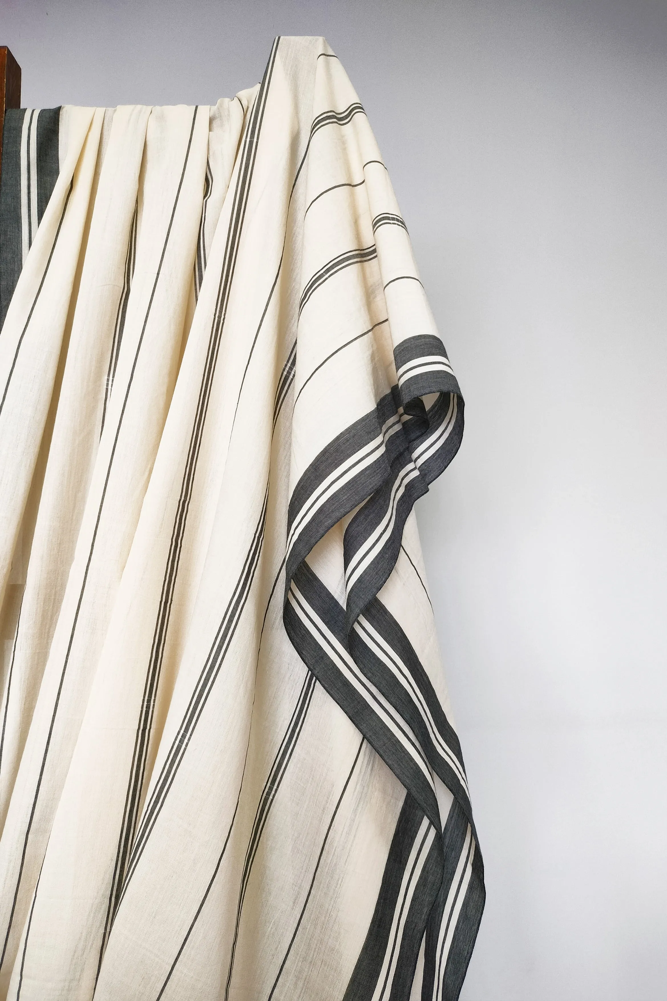 White Bengal Cotton Sari (Hand-Woven)